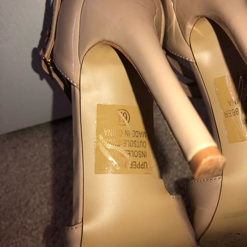 NUDE HEELS - Picture 5 of 5